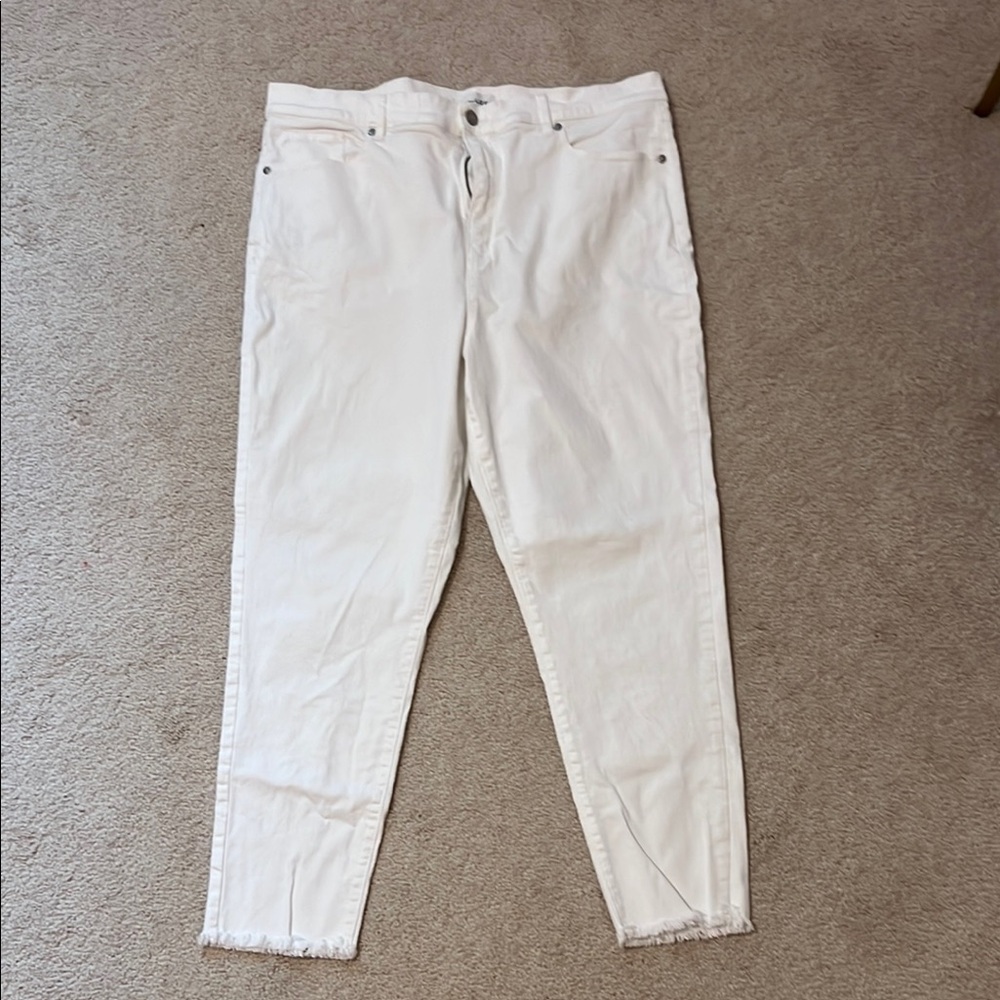 LOFT White Skinny Jeans with Frayed Hem